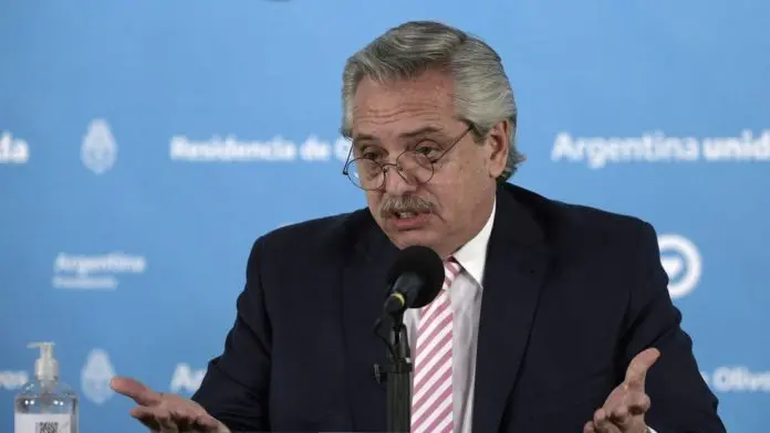 Reto presidencial: Fernández dijo que en Navidad hubo mucho “descuido”
