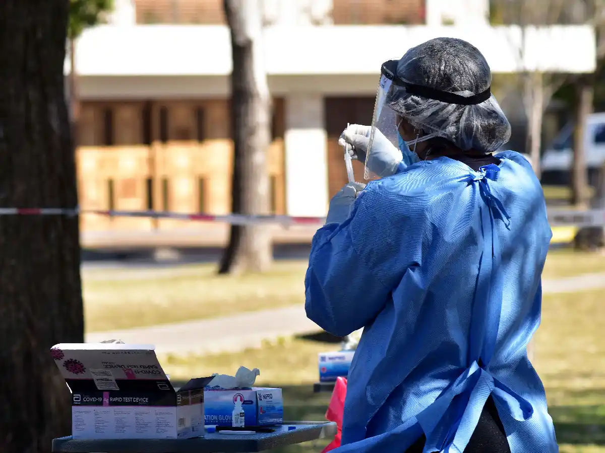 Reportaron 225 muertes por coronavirus y 11.136 nuevos casos en las últimas 24 horas