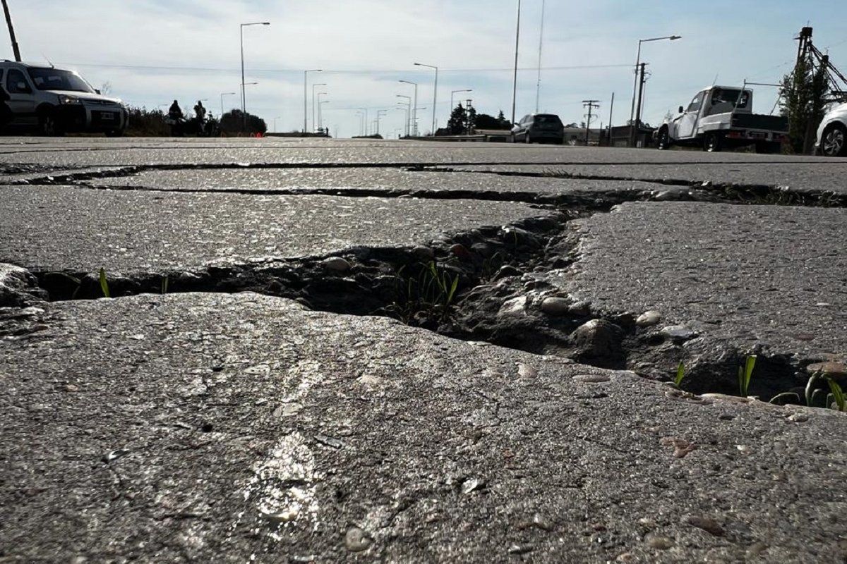 Ruta 20: El Gobierno afirma que "está el presupuesto reservado" para el bacheo