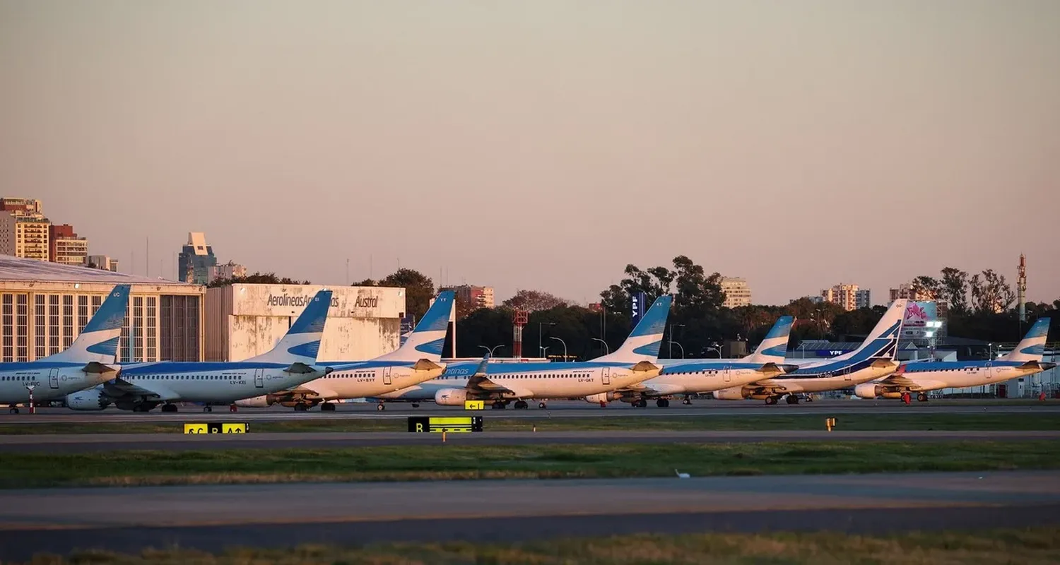 Aeroparque recibirá vuelos regionales. Créditos: REUTERS/Agustin Marcarian.