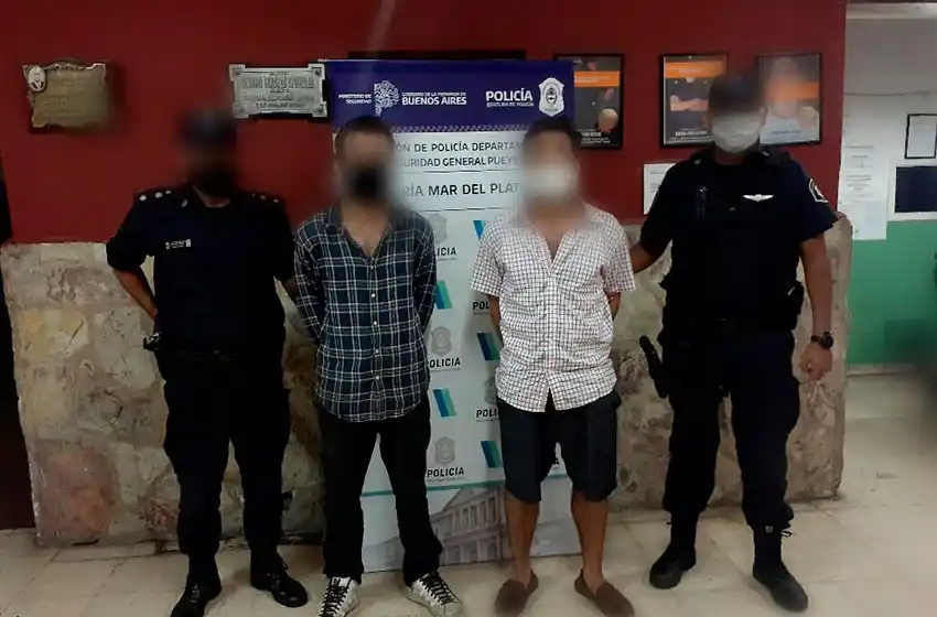 Detuvieron a dos hombres cuando trepaban al balcón de un edificio del centro para robar