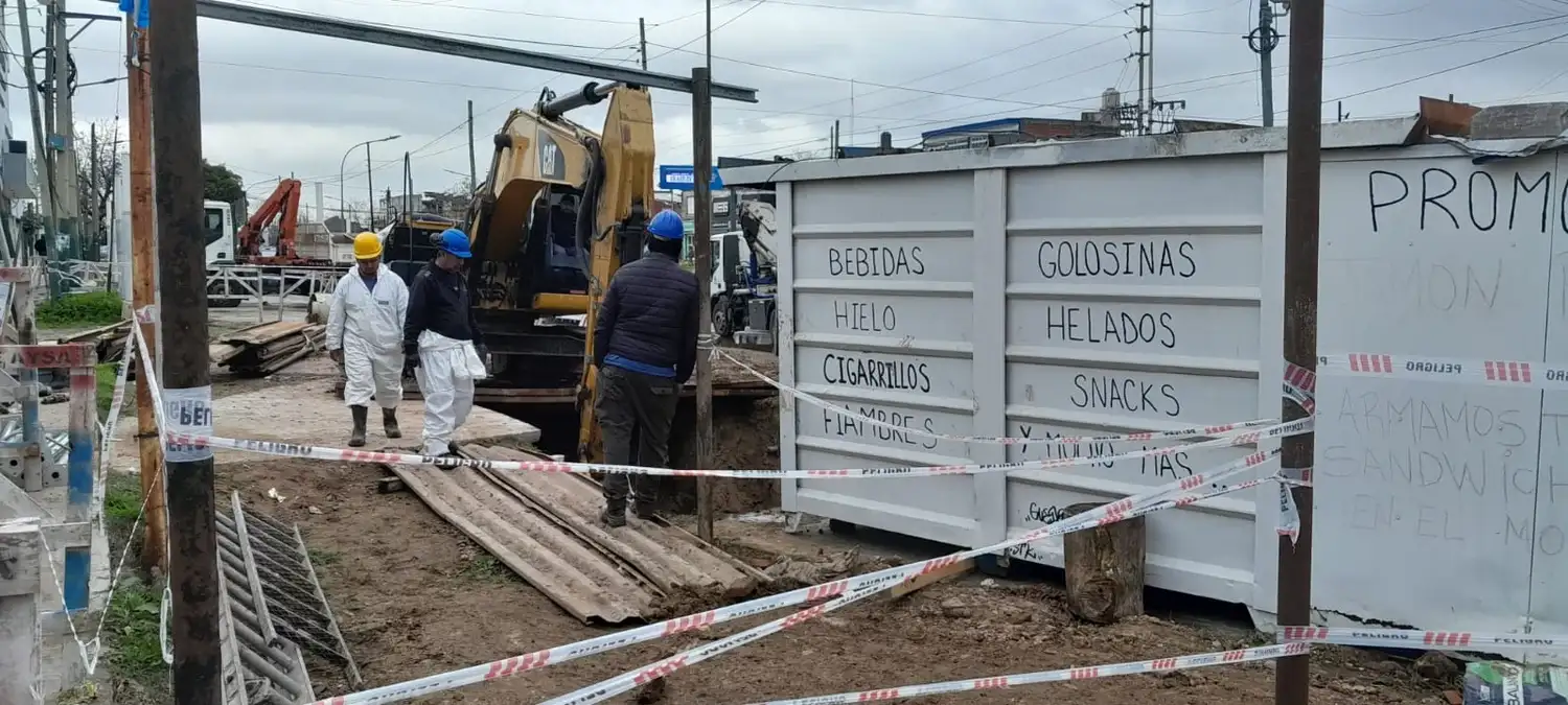 Operativo caño Aysa Temperley - 6