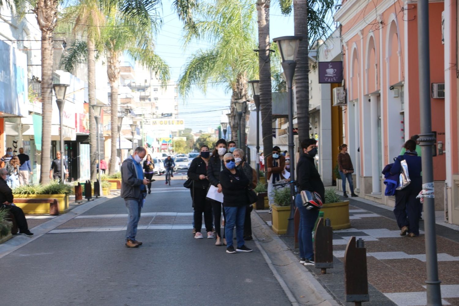 "Hemos bajado la guardia, estamos muy expuestos", advirtió un experto del COES