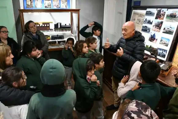 Actividades de concientización turística para jóvenes en Chascomús