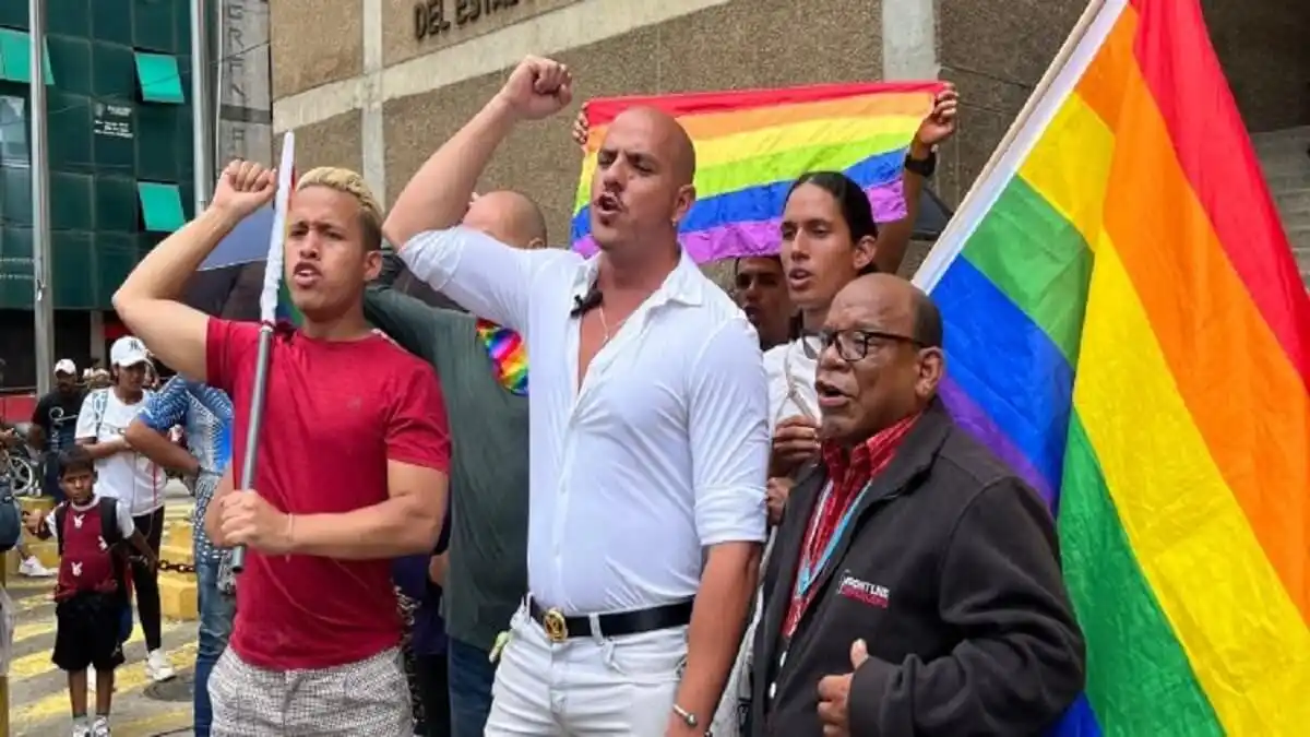 EL CASO DE LOS 33 y el combate del LENGUAJE DE ODIO: una recomendación para los periodistas