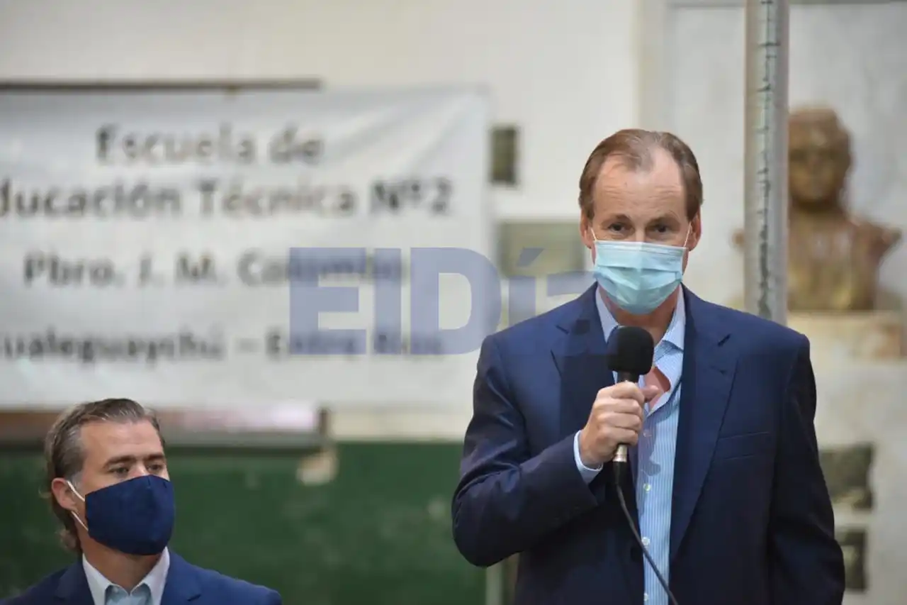 Bordet y Piaggio abrieron los sobres de licitación para la construcción del edificio de la EET Nº2