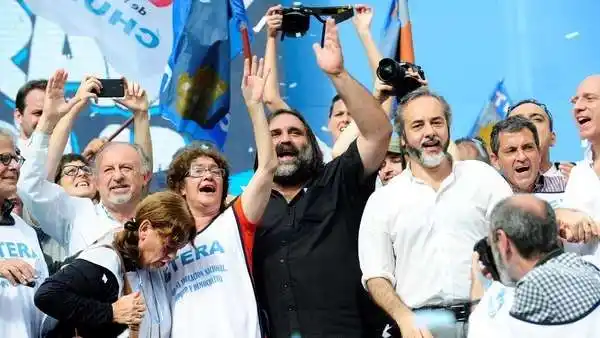 A través de un decreto, el Gobierno le sacó poder a CTERA en las paritarias  