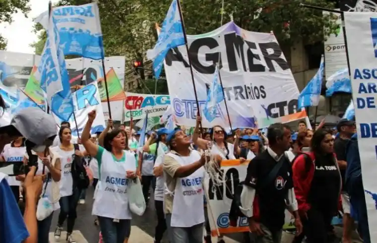 Fuerte reclamo de docentes: "Queremos una Osplad que preste servicios como corresponde"