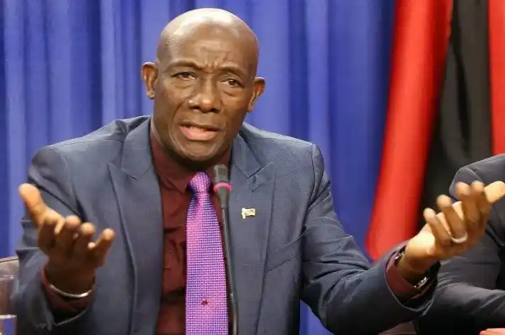 Primer ministro de Trinidad y Tobago se disculpa por sus declaraciones sobre el naufragio en Güiria