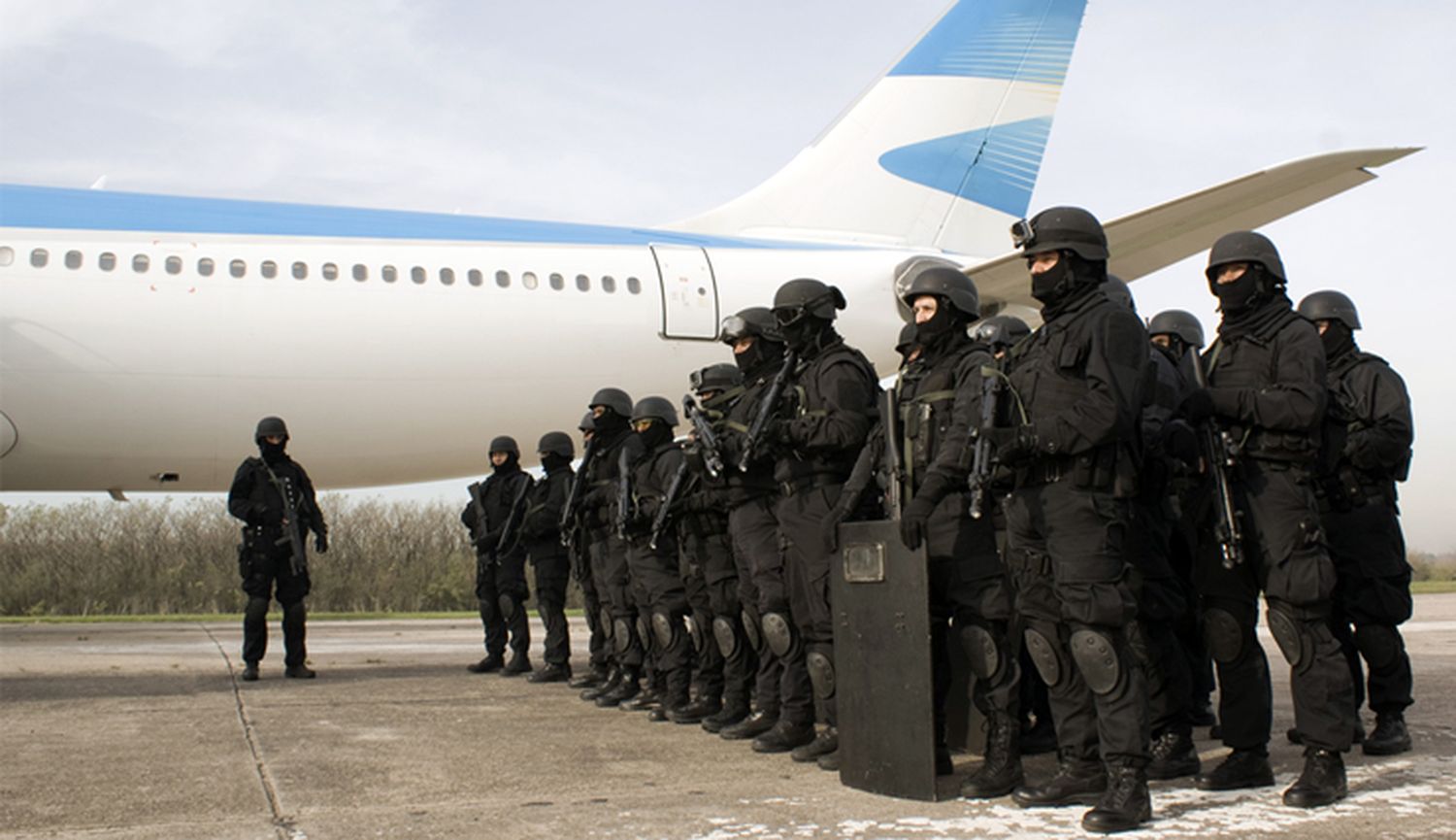La PSA se capacito con la gendarmería francesa en recuperación de aeronaves
