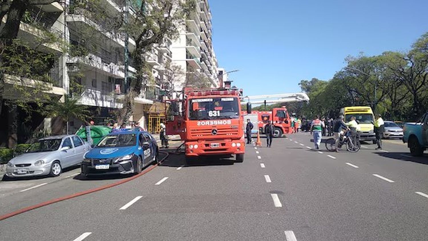 Incendio en un edificio en Palermo: una bebé de un año y dos mujeres afectadas por inhalación de humo