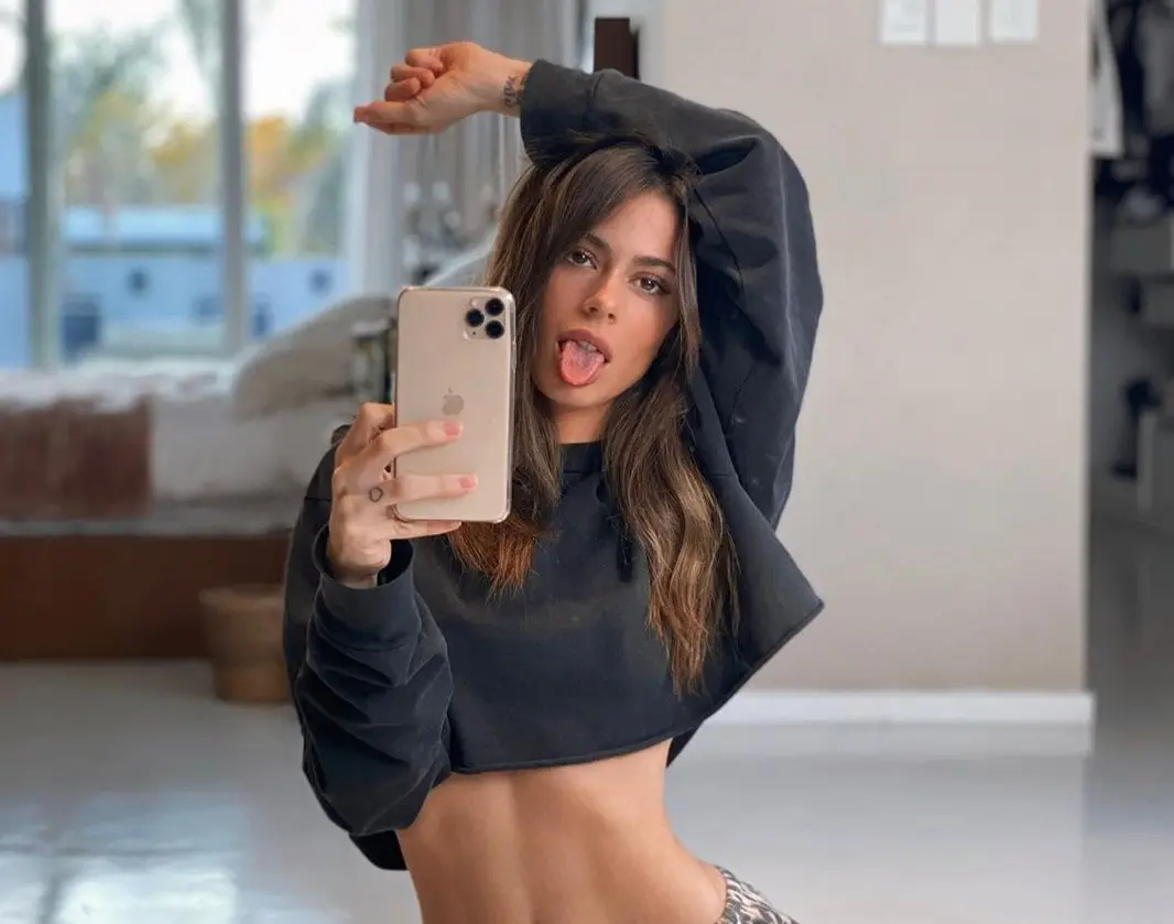 Tini Stoessel posó con su hermano y alborotó las redes