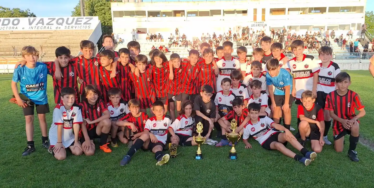 FOTO LIGA TANDILENSE DE FÚTBOL Independiente e Independiente rojo jugaron la final de Décima.