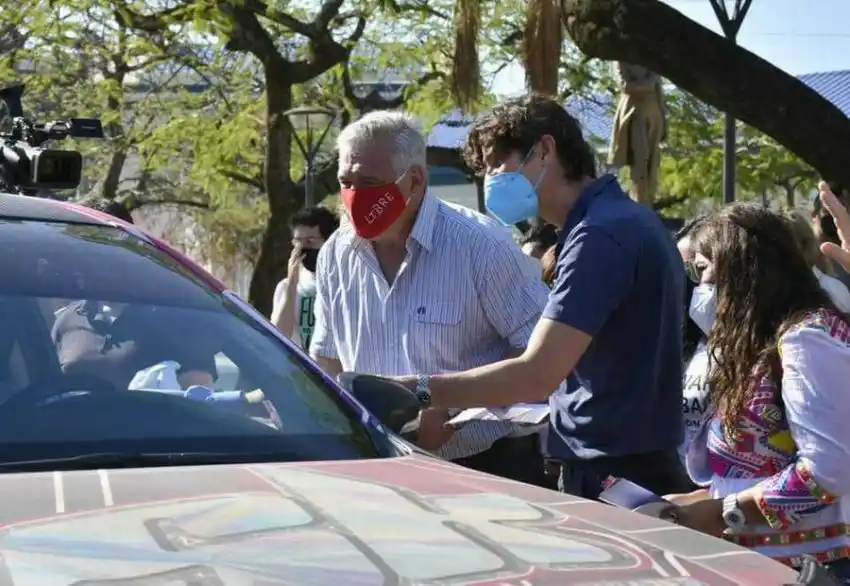 Lousteau valoró el coraje cívico de Fernando Carbajal y Emilia Maciel
