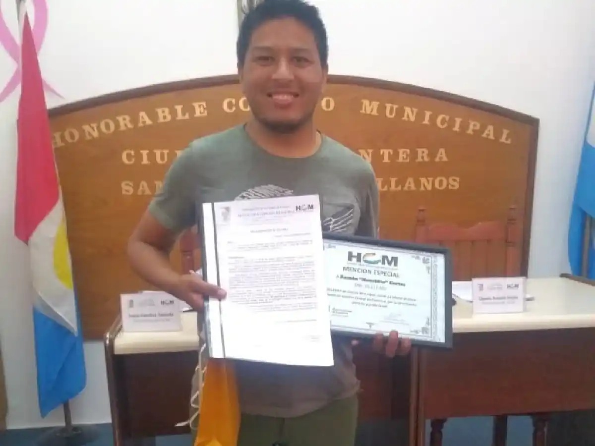 Concejo de Frontera distinguió a “Monchito”     
