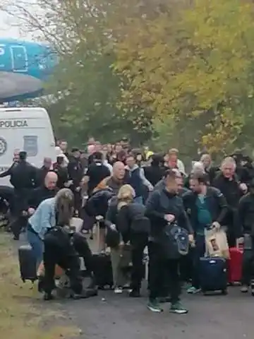 Detuvieron a una azafata de Aerolíneas Argentinas por la amenaza de bomba a un vuelo rumbo a Miami