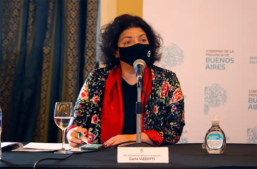 Vizzotti sobre el caso positivo en el Crucero: "La información difundida sobre el Hamburg es falsa"