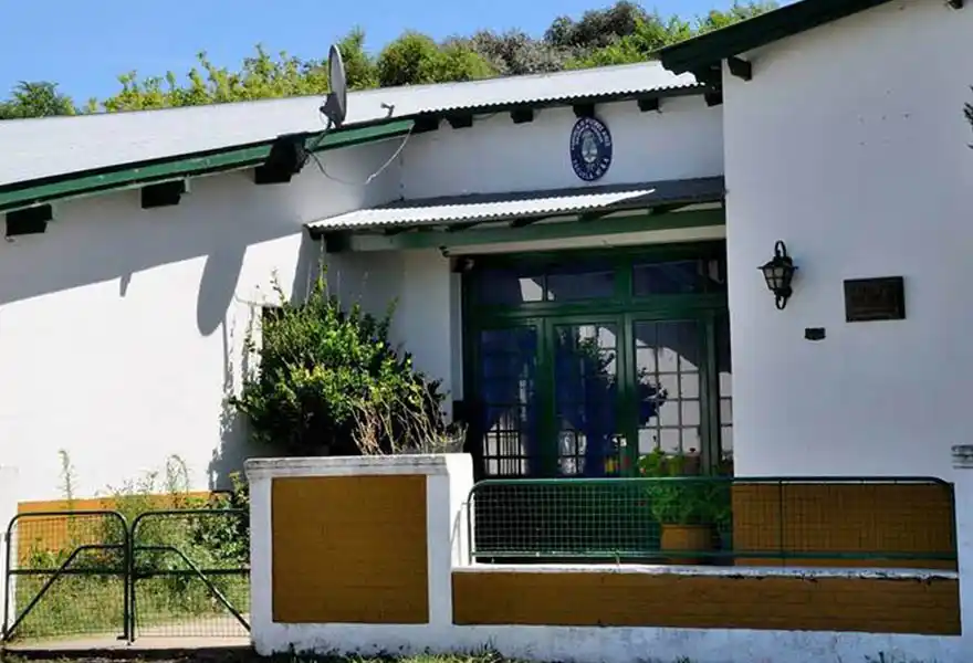 Alumnos de la escuela de Fulton llevan más de un mes  sin transporte 