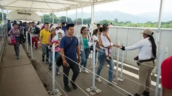 Unos 600 venezolanos no pudieron entrar a Colombia este año. Migración Colombia dice por qué