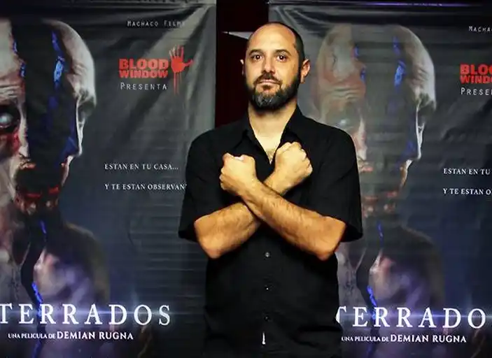 El director Demián Rugna será uno de los entrevistados en "Maestros del miedo".