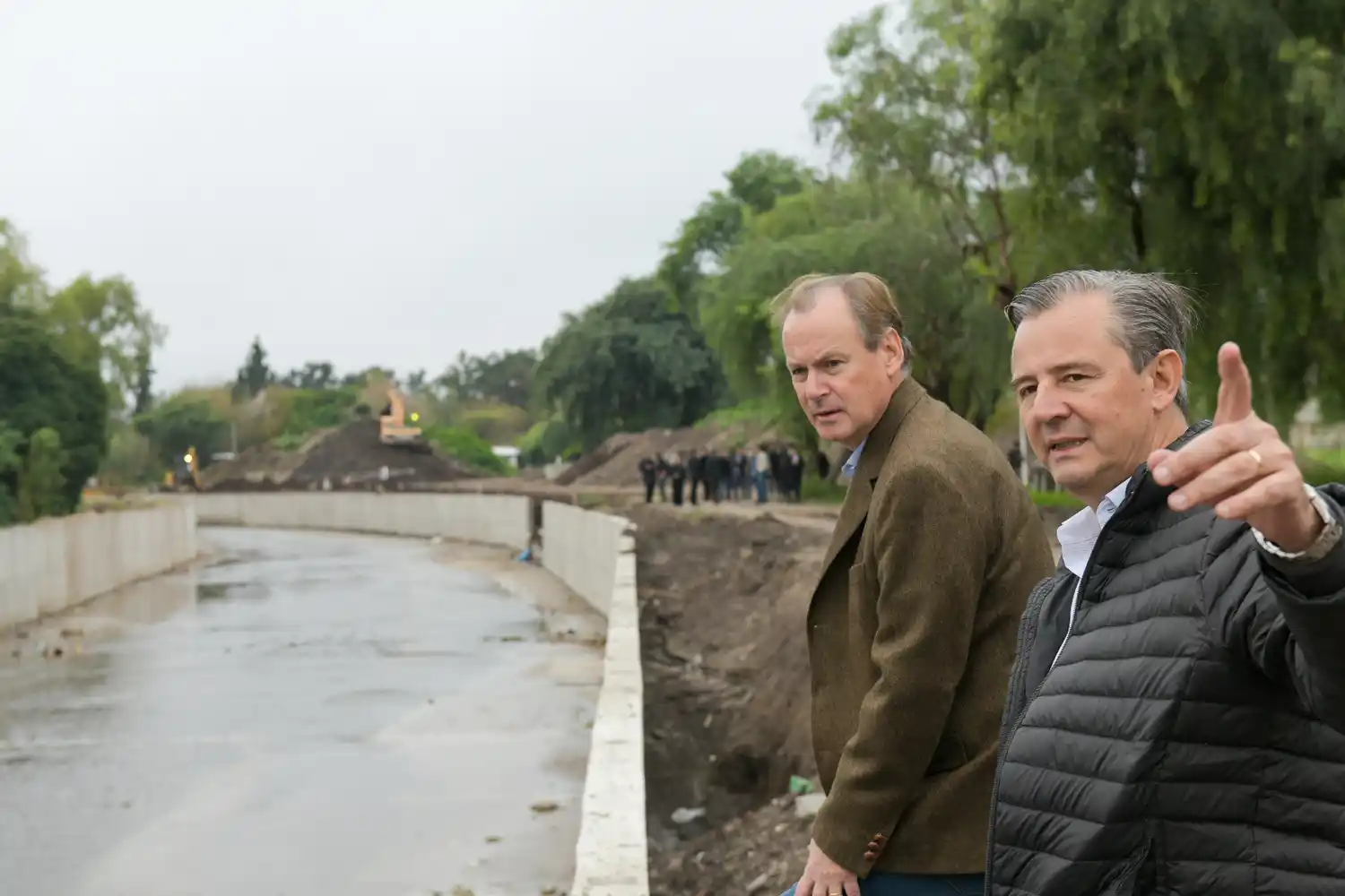 “A la oposición le interesa cómo hacer pegados, a nosotros que en cada pueblo haya personas comprometidas”