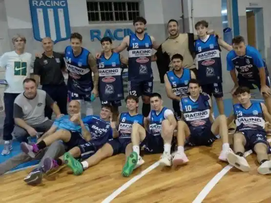 Racing de San Cristóbal le gano 74 a 56 a Arg. Quilmes. Foto:Basquet Total.