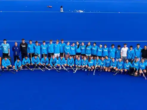 Todos los jugadores que participaron de la concentración en Rosario.