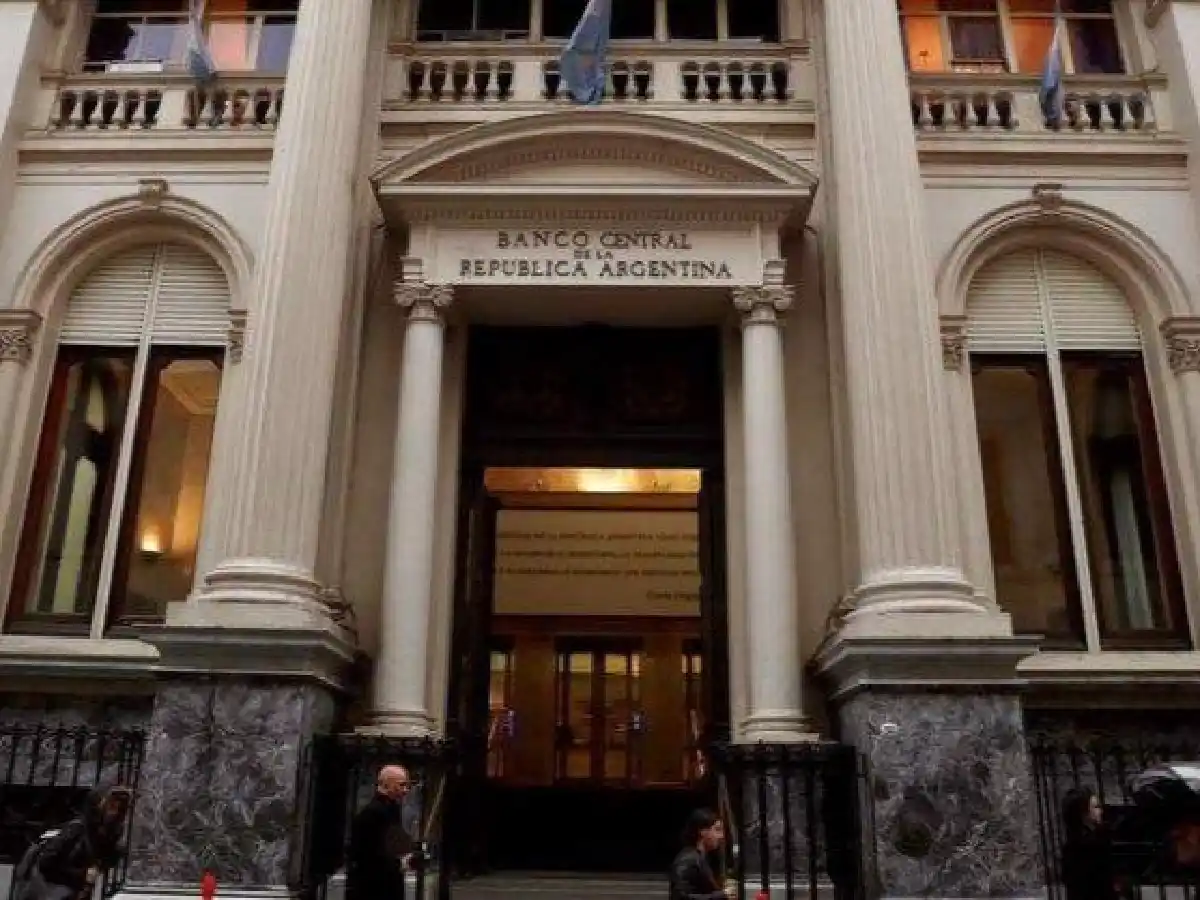 Las reservas del Banco Central cayeron USD 2 mil millones en dos días