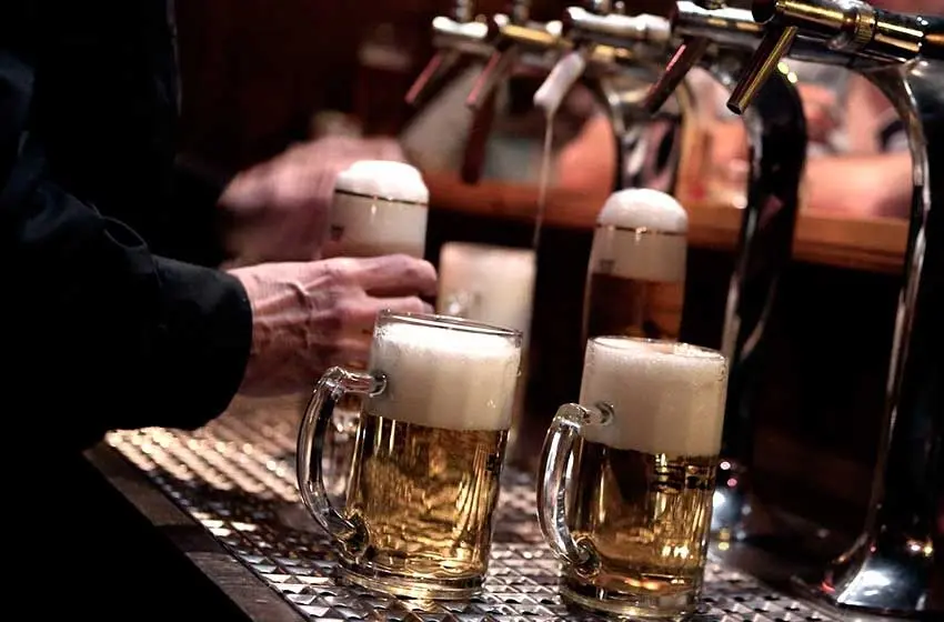 En Tucumán regalan cervezas para incentivar la vacunación en jóvenes