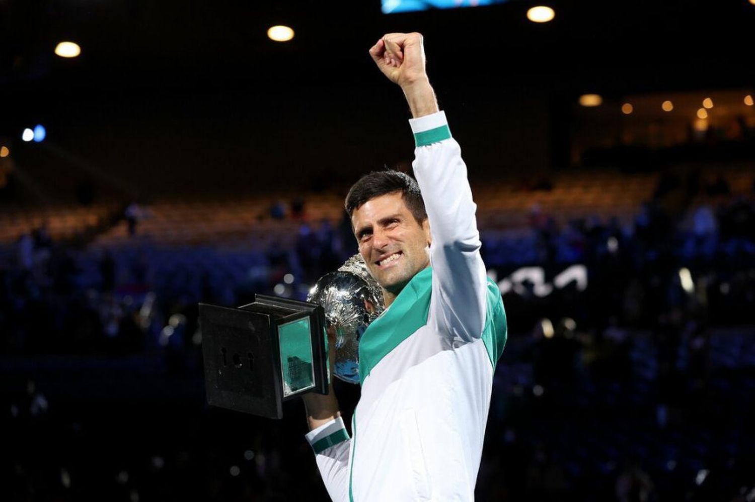 Djokovic apabulló a Medvedev y se consagra en Melbourne