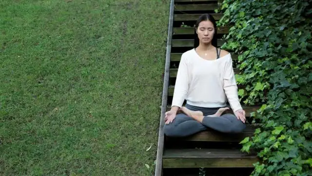 "Hacer cinco minutos de meditación  ya se consideran una sesión de yoga"