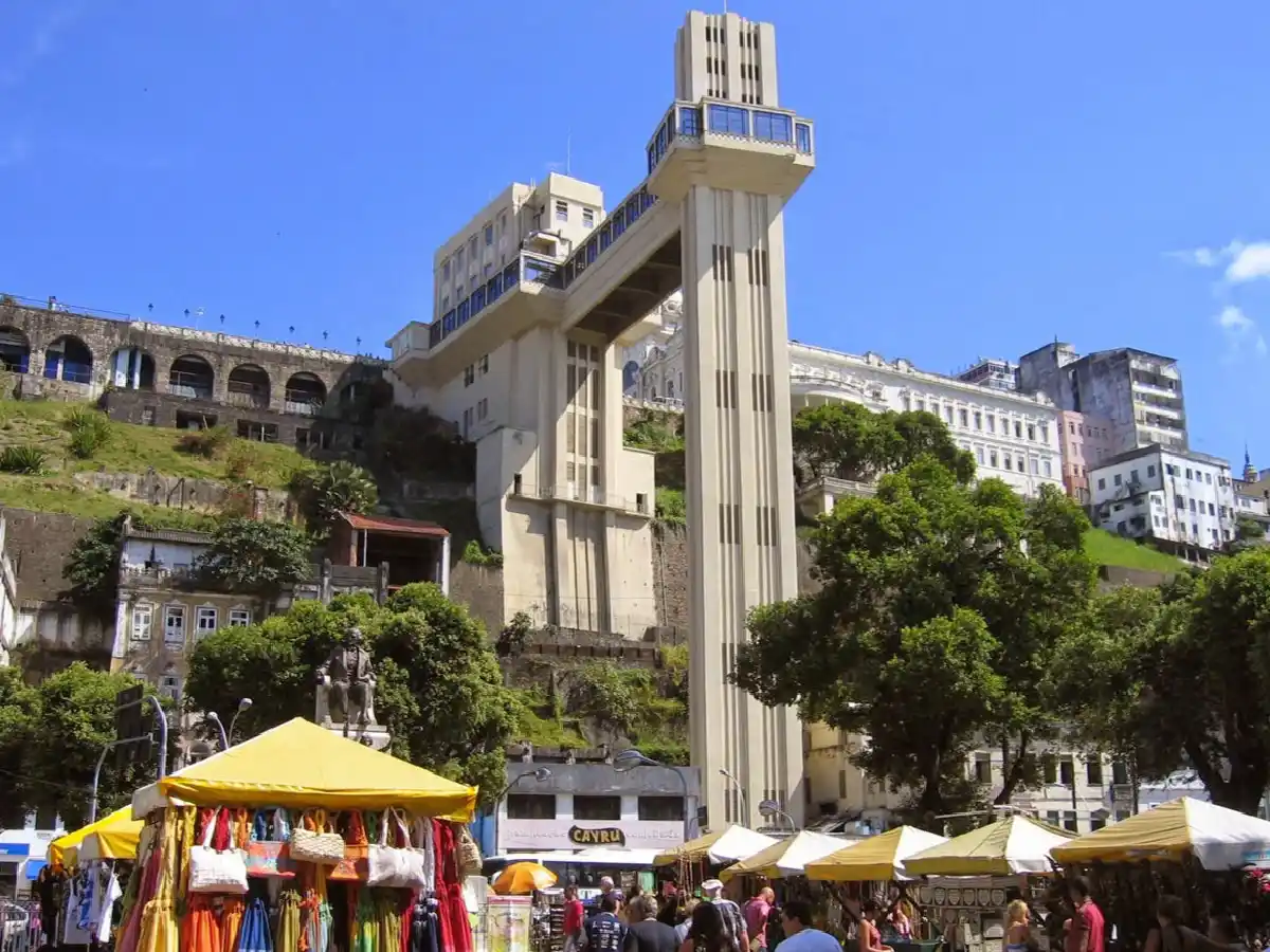 Elevador Lacerda: Atracción turística y medio de transporte