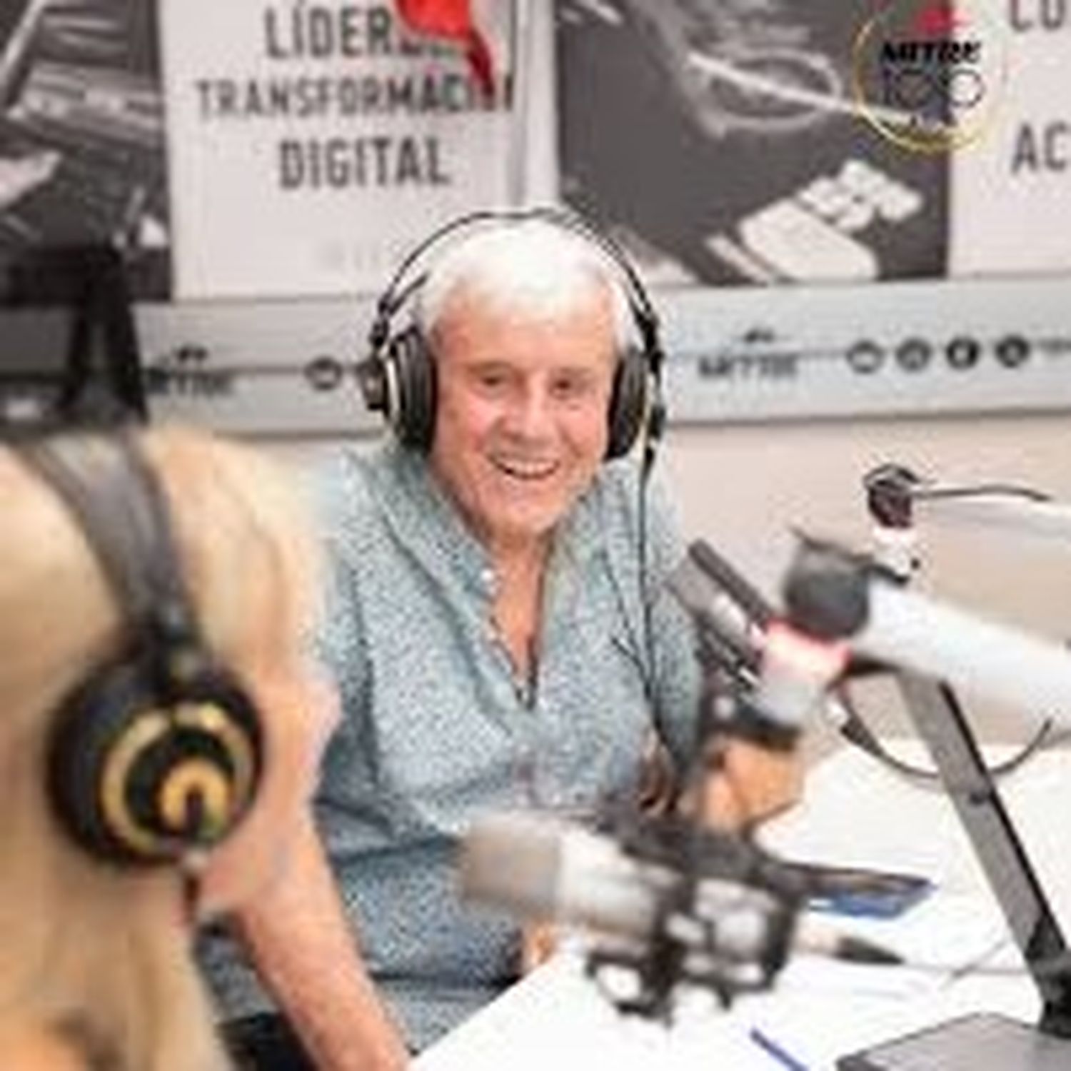 El periodista Fernando Bravo
fue galardonado con el “XX° Premio Don Manuel Álvarez Argüelles” a la Trayectoria Periodística