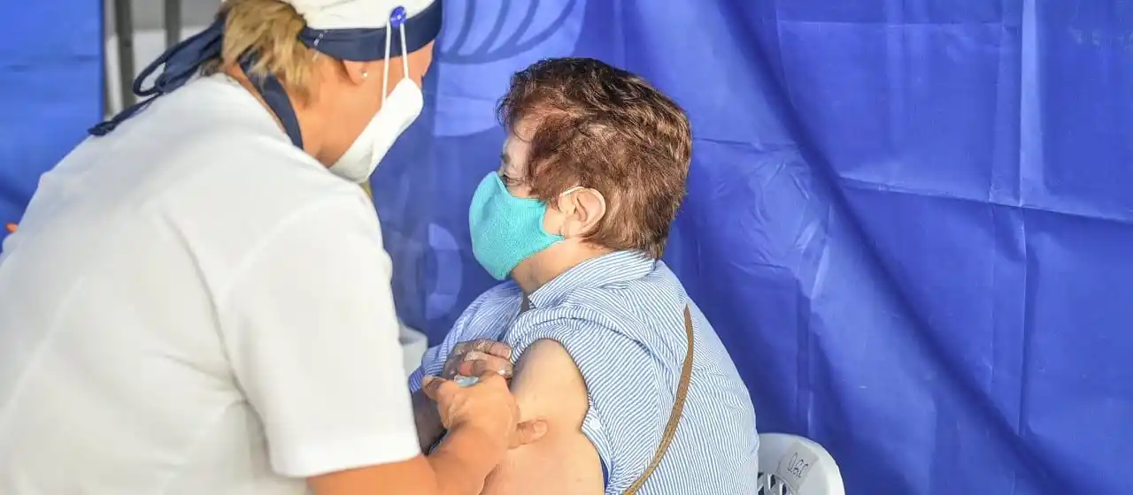 Tercera dosis libre para mayores de 60, trabajadores de la salud e inmunodeprimidos en Buenos Aires