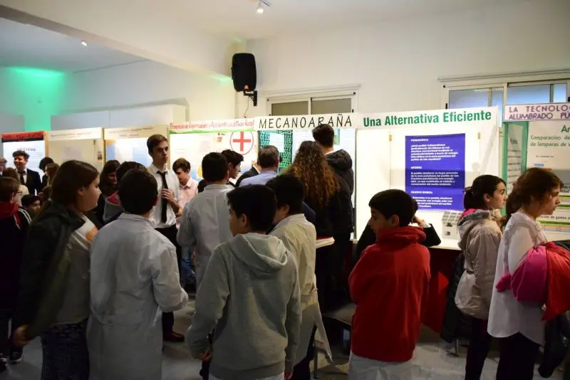 SAN CAYETANO: Con éxito se desarrolló la Feria Distrital de Ciencia