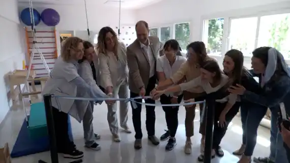 Inauguraron el espacio interdisciplinario de rehabilitación en el Hospital de Niños