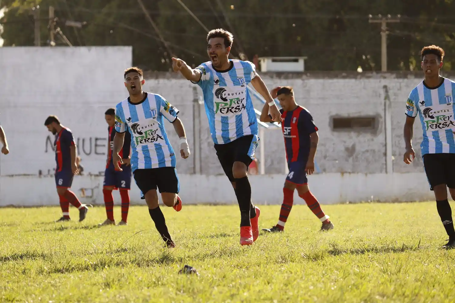 Copa Federación: Las Palmeras goleó de local