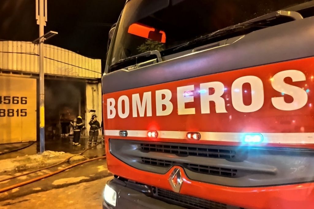 Se incendió un corralón de materiales para la construcción en Rosario