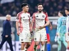 tagliafico y almada  olimpyque de lyon
