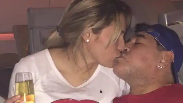 Maradona y Rocío Oliva lejos de la separación