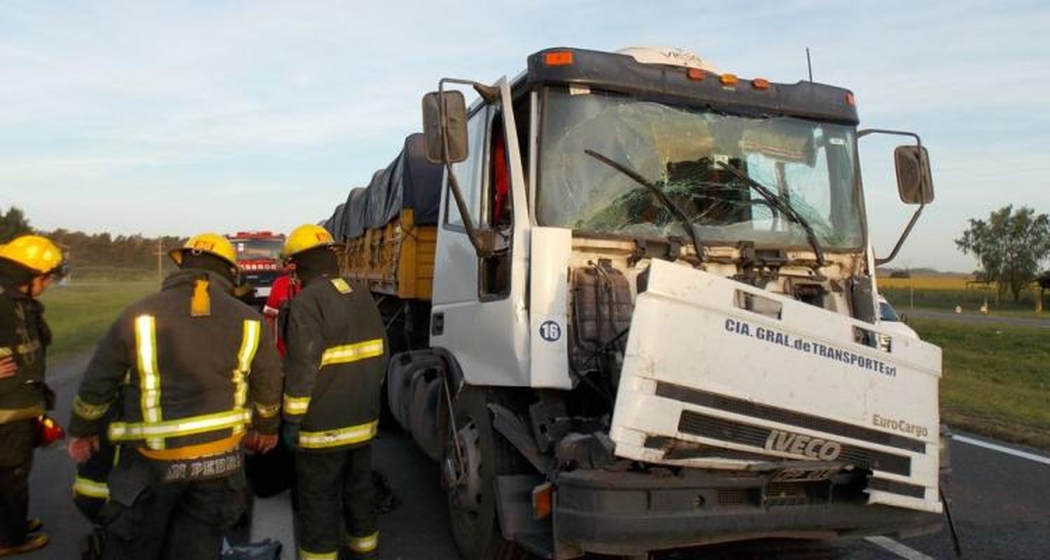 Sin rastros de quien chocó y mató a un conductor en la Ruta 9