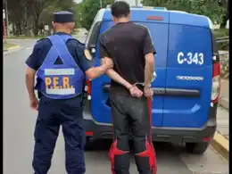 Intervención policial en Crespo: detienen a un hombre por amenazas con arma blanca en un salón de fiestas