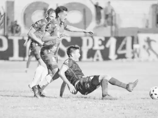 Villa Krause le ganó a FADEP y dio
el primer golpe en semifinales