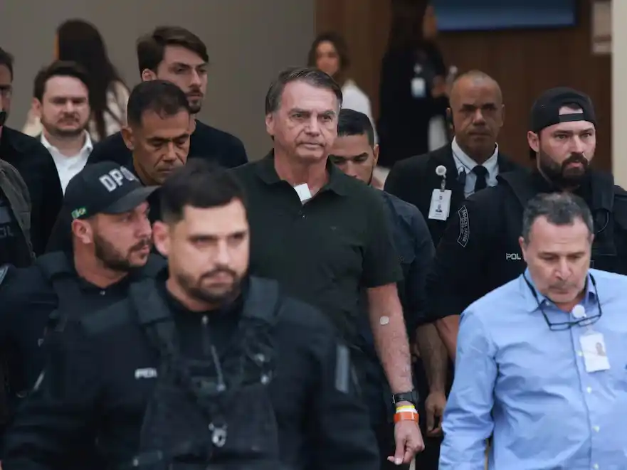Jair Bolsonaro fue trasladado de urgencia a un hospital tras descompensarse en su casa