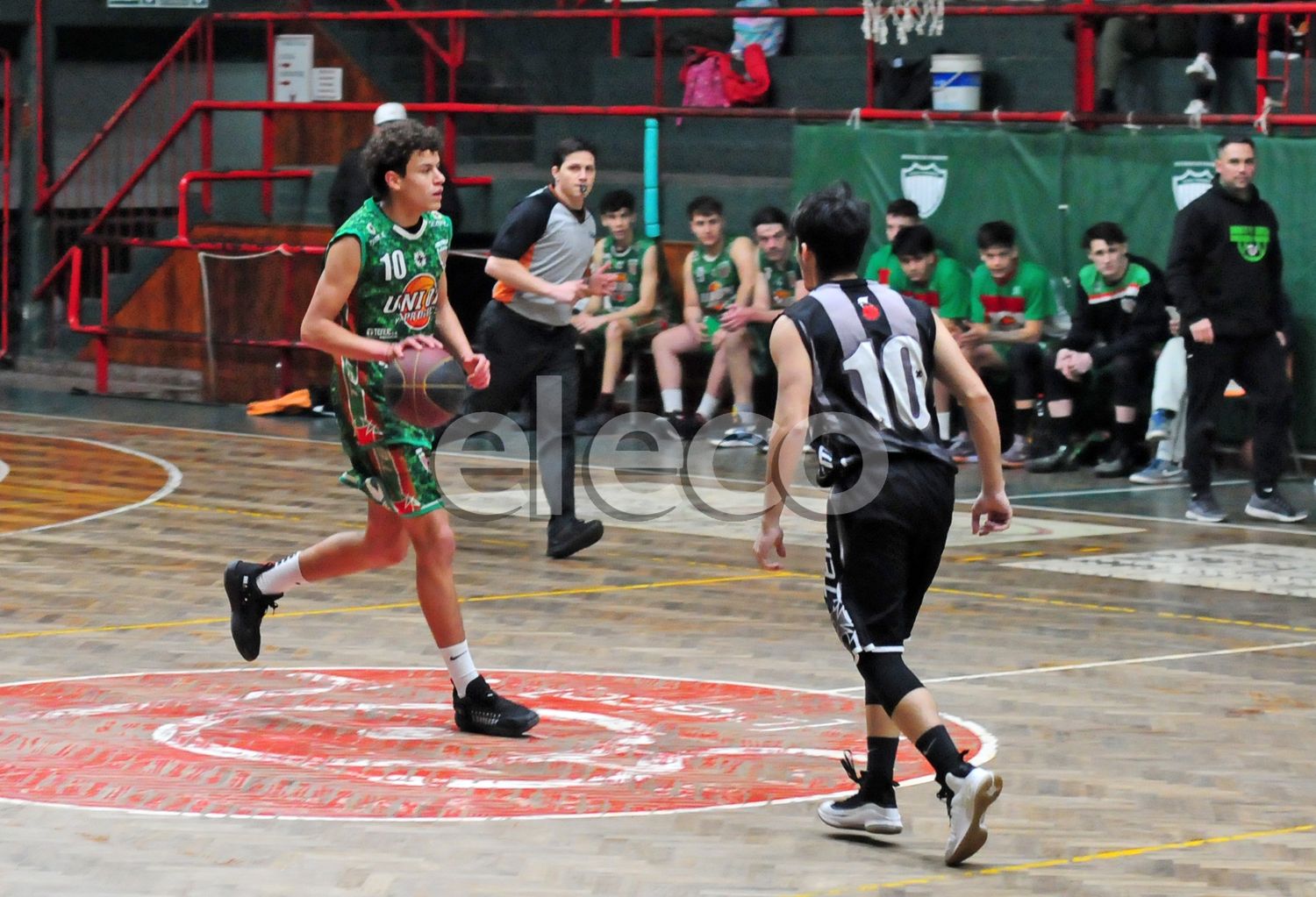 Unión aplastó a Newbery y se consagró en su casa
