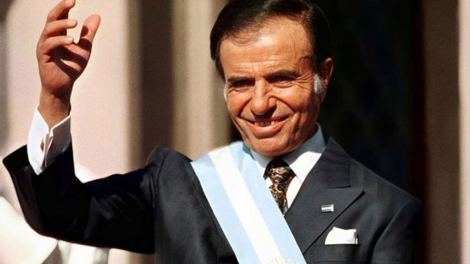 Un retrato de Carlos Menem fue incluído en el Salón de los Próceres