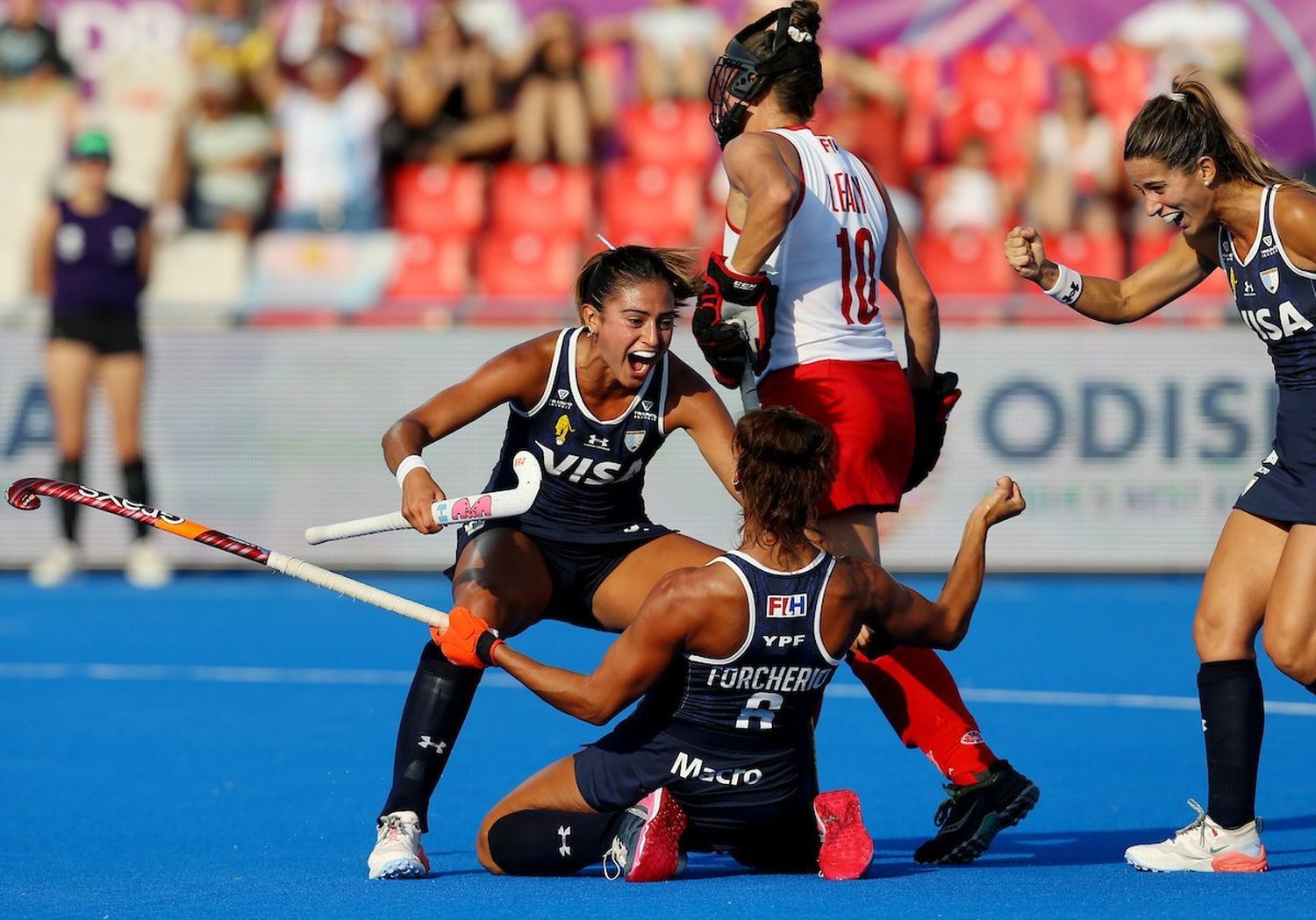 Las Leonas aplastó a Canadá y pasó a cuartos