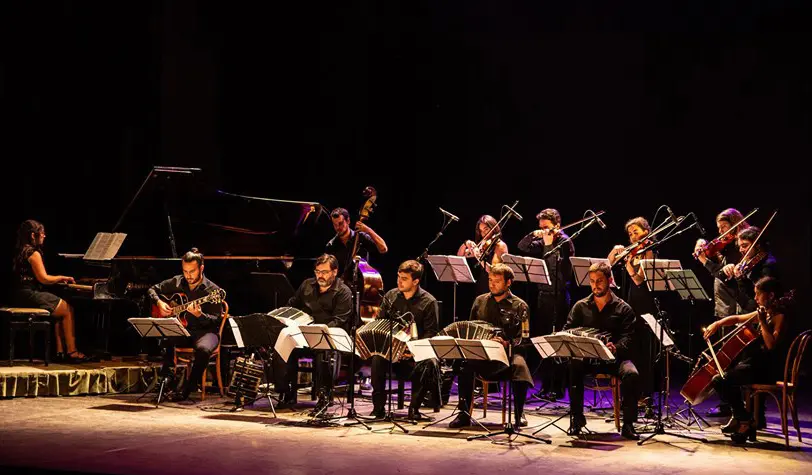 La Orquesta típica Rayuela en el ciclo 100×100+Cultura