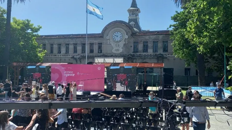 LU9 Radio Mar del Plata en la cobertura de la llegada del presidente Alberto Fernández a nuestra ciudad