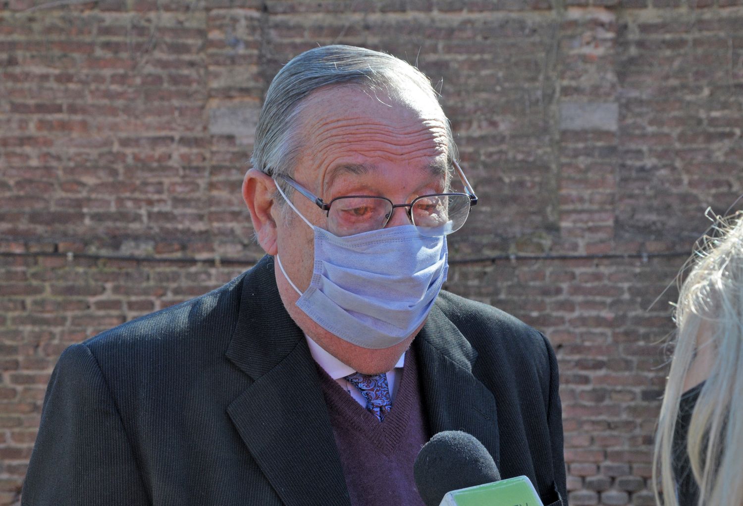 “La interna del partido gobernante no puede darse de esta manera”